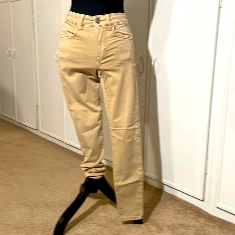 AMERICAN EAGLE KHAKI PANTS